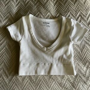 Sonia Seamless Plunge Tee